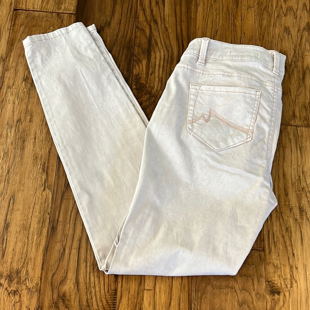 Women’s dusty rose Max Jeans
